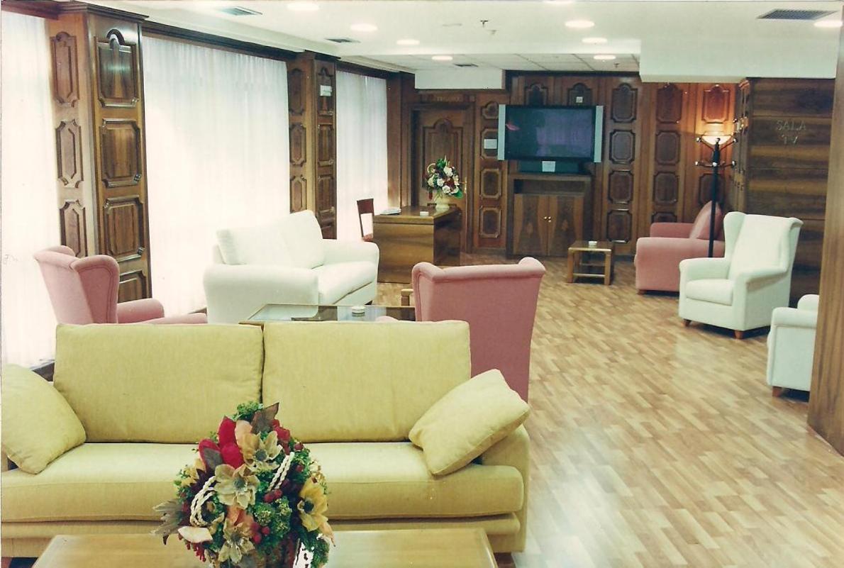 Hotel Princess โอว์เรนเซ ภายนอก รูปภาพ