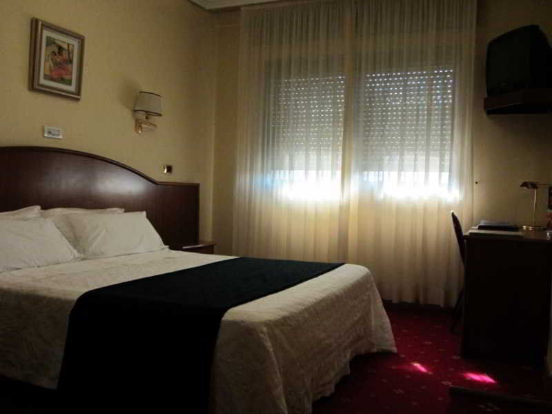 Hotel Princess โอว์เรนเซ ภายนอก รูปภาพ