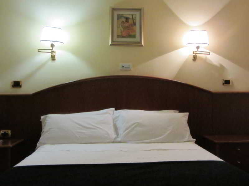 Hotel Princess โอว์เรนเซ ภายนอก รูปภาพ